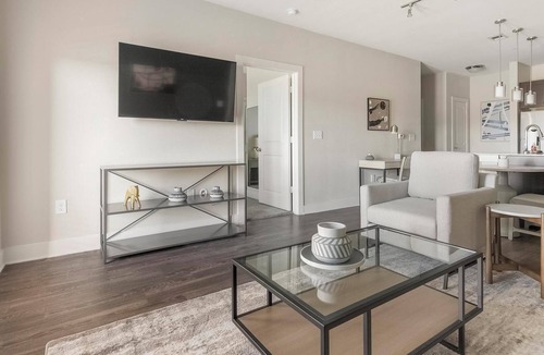Gruene Apartment | Landing | Modern 1BD, Gym, Pool