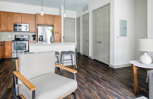 Central Business District Apartment | Landing | Modern 2BD, Game Room, Clubhouse