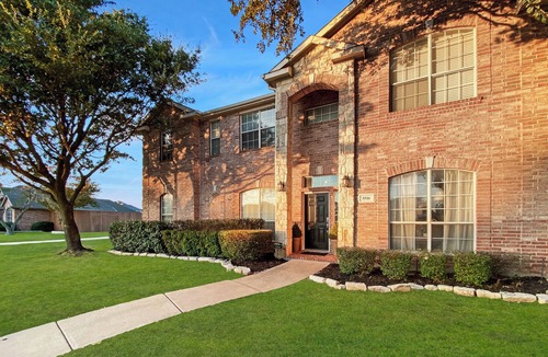 The Colony House | Large 4 Bed/3 Bath House Near All, The Colony - Frisco, Pool, Hot Tub Sleep 1-12