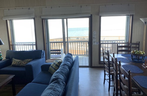 Jamaica Beach House | Last min deal! Bay on 3 sides Best sunset on the island. Great fishing