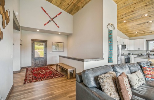 Twin Creek Village House | Last-Min Summer Escape! Book Jul/Aug Stay by 7/31, 15% Off