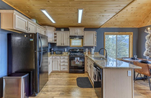 San Juan River Village House | Last-Min Summer Escape! Book Jul/Aug Stay by 7/31, 15% Off