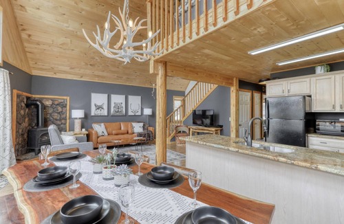 San Juan River Village House | Last-Min Summer Escape! Book Jul/Aug Stay by 7/31, 15% Off