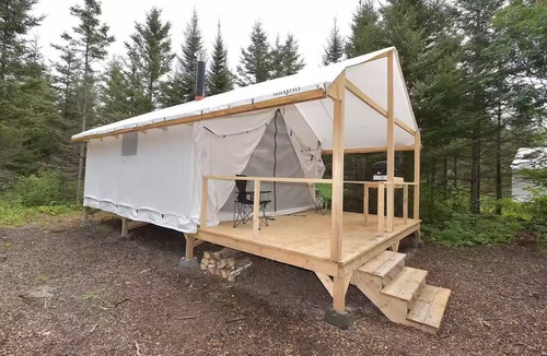 La Malbaie Ski Chalet | Le Segada: Ready to camp in Charlevoix!