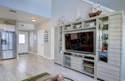 Safe Harbor House | Lighthouse Escape, beautifully renovated 3 bedroom townhome at Safe Harbor!