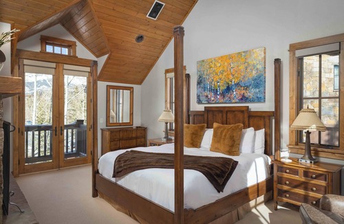 Mountain Village Cabin | Log Cabin by InvitedHome | Patio, Hot Tub, Bunk Room, Walk to Gondola/Festivals