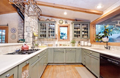 Sutherland Springs House | Lonesome Wind Ranch: A Luxurious South Texas Ranch Estate