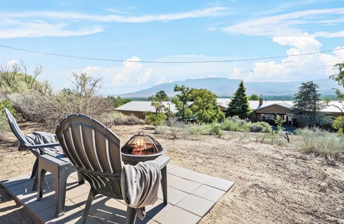 Corrales Apartment | Love Shack Cozy Corrales Country Getaway