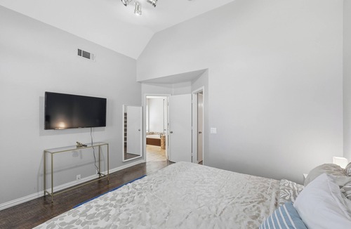 Frisco House | Luxe 3B Cozy and 5-Star Stay in Frisco