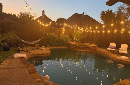 Frisco Villa | Luxurious Retreat:Heated Pool, Hot Tub Media R, Minutes from Universal Kids Park
