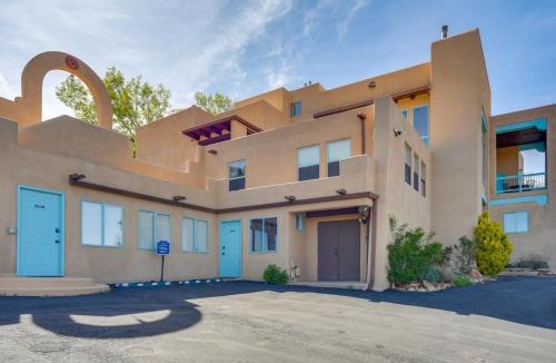 Canoncito Apartment | Luxurious Retreat w/Stunning Views in Santa Fe