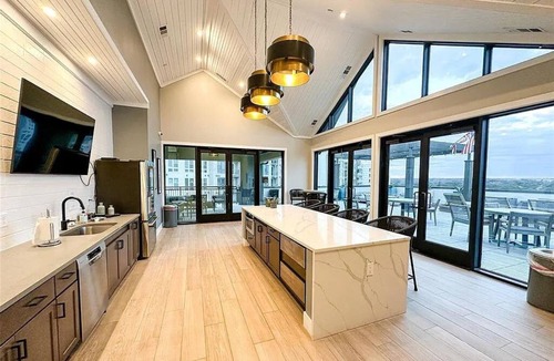 Oakmont Heights Condo | Luxury 2-Bedroom Condo in Austin's Prestigious Grove Community