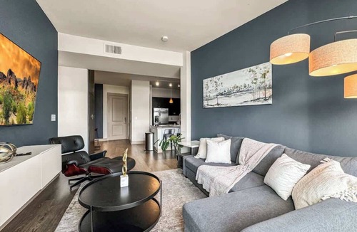 Deep Ellum Apartment | Luxury 2BD | Deep Ellum | Parking | Pool+Gym