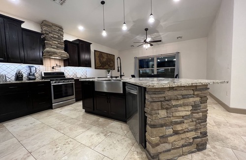 Lakewood House | Luxury home away from home you won’t want to leave.