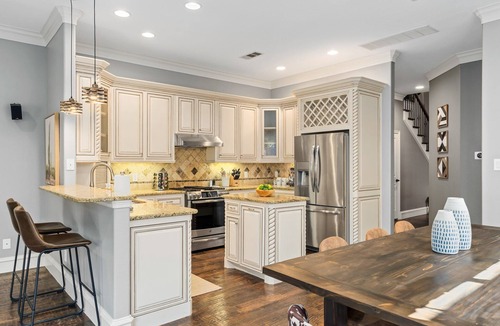 Vickery Place House | Luxury Home Near SMU | Game Room | Fire Pit | Gym | Dallas