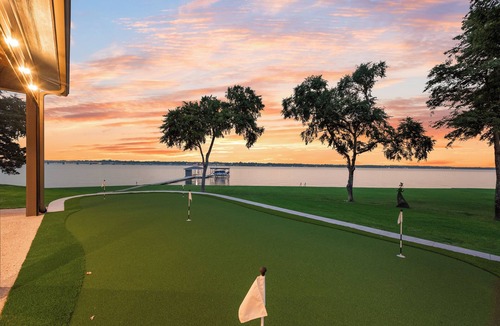 Carolyn Estates House | LUXURY LAKE ESTATE…Pool, Hot Tub, Boat, Golf, Poker Room, TVs