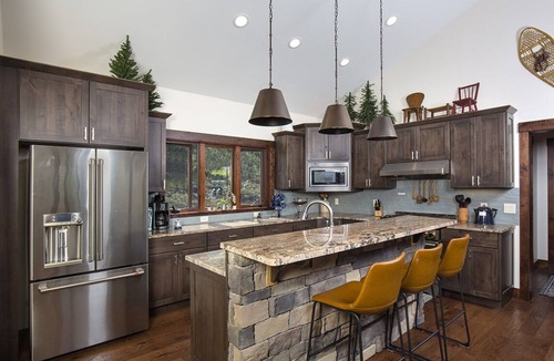 Nathrop Cabin | Luxury Timber Frame Mountain Cabin: Spectacular Chalk Cliffs and Canyon Views
