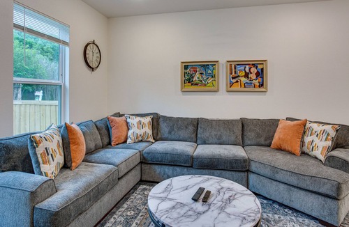 Carolyn Estates House | Mabank Vacation Rental: Walk to Cedar Creek Lake!