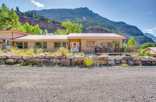 Ridgway House | Magnificent Ouray Home w/Deck & Mountain Views!