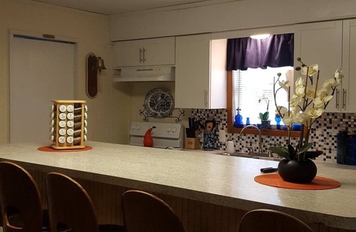 Port Lavaca House | Magnolia Beach cottage good for families or fishing groups