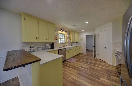 Fayetteville Other | Meadow View Ranch House - A spacious 4-bedroom farmhouse in the Round Top area