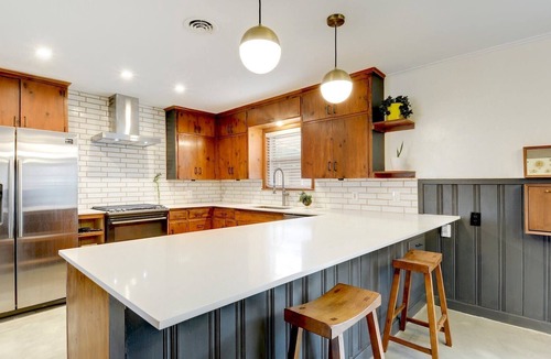 Barton Heights House | Mid-Century 3 bed Zilker Home with huge backyard. Walk Downtown and to the lake!