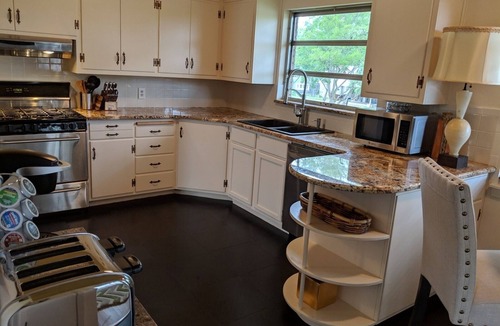 Fredericksburg House | Midcentury modern beauty, completley remodeled, adjacent to historic district