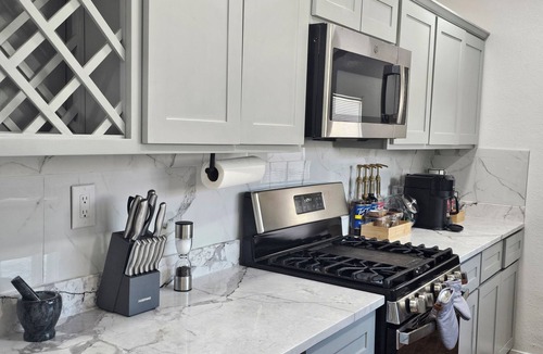 El Paso House | Minutes from downtown, airport, fort bliss, restaurants , entertainment, Central