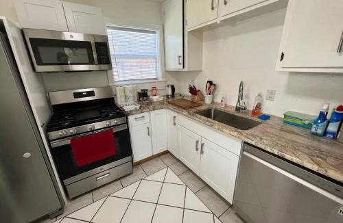 Westworth Village House | Modern 3-Bedroom Home with Cal-Kings Beds