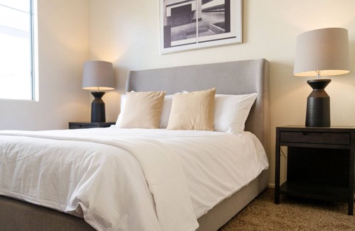 Tucson Apartment | Modern Apartment in Prime Location (ID7401X51)
