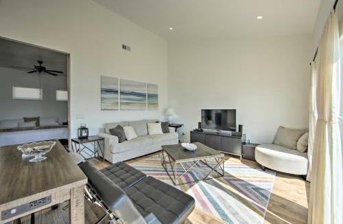 Log Cabin House | Modern Cedar Creek Lake Retreat w/Panoramic View!