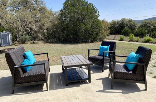 Rio Frio House | Modern Hill Country Stunner! Mountain Views, Super Close Frio River & Garner.