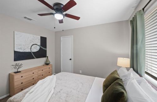 South Arlington House | Modern Home Close to It All in DFW Texas!