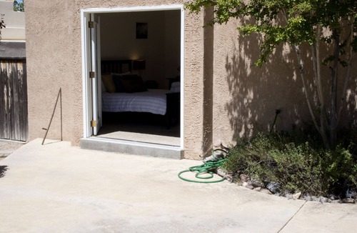 Las Cruces House | Modern Home Summer Pool & Spa Perfect for medical interns/travel professionals.