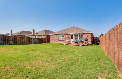 Little Elm House | Modern Home w/Private Yard & Patio in Little Elm!