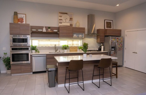 Horizon City House | Modern Retreat by Golf Course - 3 Bedrooms & Office Space