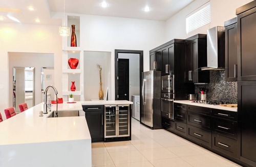 Northeast El Paso House | Modern upscale home with an amazing kitchen.