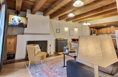 Arroyo Seco Condo | Mountain and Valley View Spacious Condo