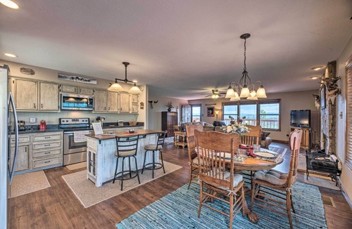 Ruidoso Cabin | ‘Mountain’s Majesty’ Cabin w/Hot Tub & Mtn Views!