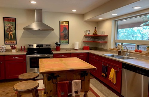 Ruidoso Condo | Mountain View Family Retreat, Game Room, Sleeps 10 and Pet Friendly!