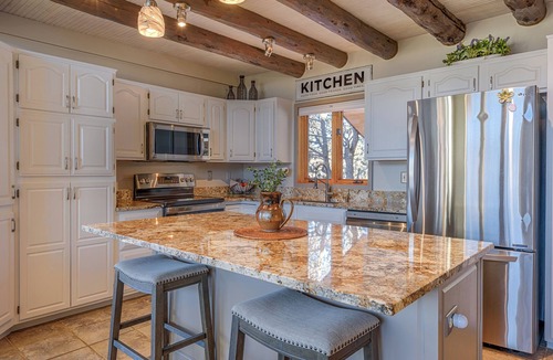 Ridgway House | Mountain views of the San Juans, near quaint Ridgway, CO. Adventure awaits!