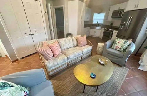 Robertson County House | Multi-home Lakefront Retreat- kayaks, fire pit, yard games, hot tub