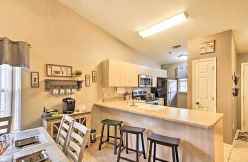 Table Rock Condo | Near Branson Strip! Water-View Condo w/ Balcony