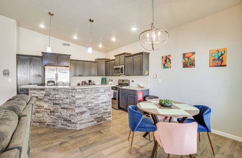 Chamberino Cottage | Near Parks & Venues: Upper Valley Family Home!