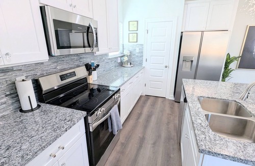Beasley House | Near Rosenburg & Needville Sleeps 9 Pet Friendly