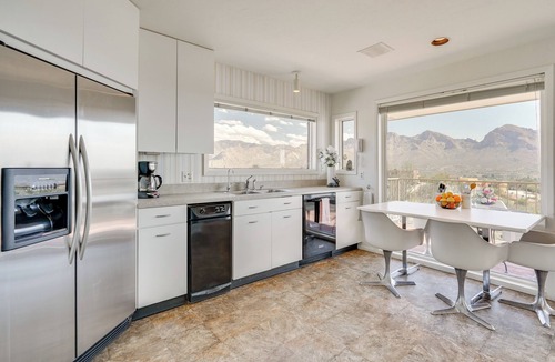 Monte Del Oro House | Near Trails: Luxe Mountain-View Retreat in Tucson!
