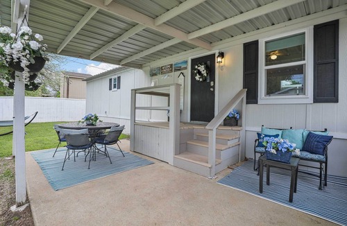 Lake Dallas House | Near Water: Lake Dallas Home w/Furnished Patio!