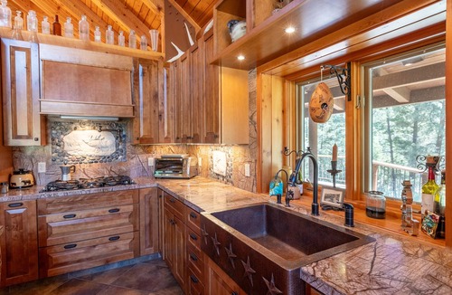 Archuleta County House | Nestled in San Juan National Forest
