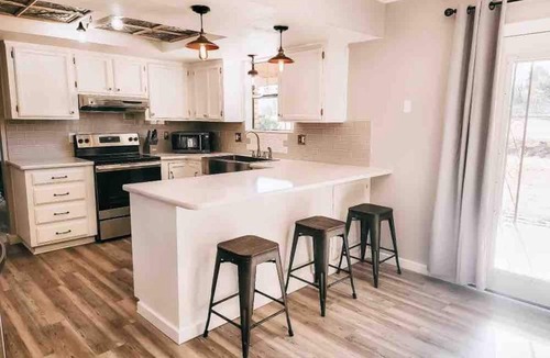 Sierra Vista Southeast Cottage | NEW! Charming 3 bedroom w/spectacular views
