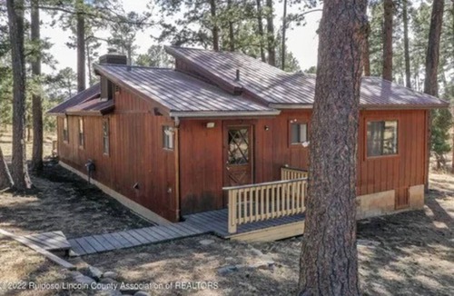 Alto House | NEW HOT TUB Pet-Friendly Getaway with Room to Roam and CLOSE to Ski Apache